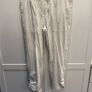 Lululemon Dance Studio Mid-Rise Cropped Pant